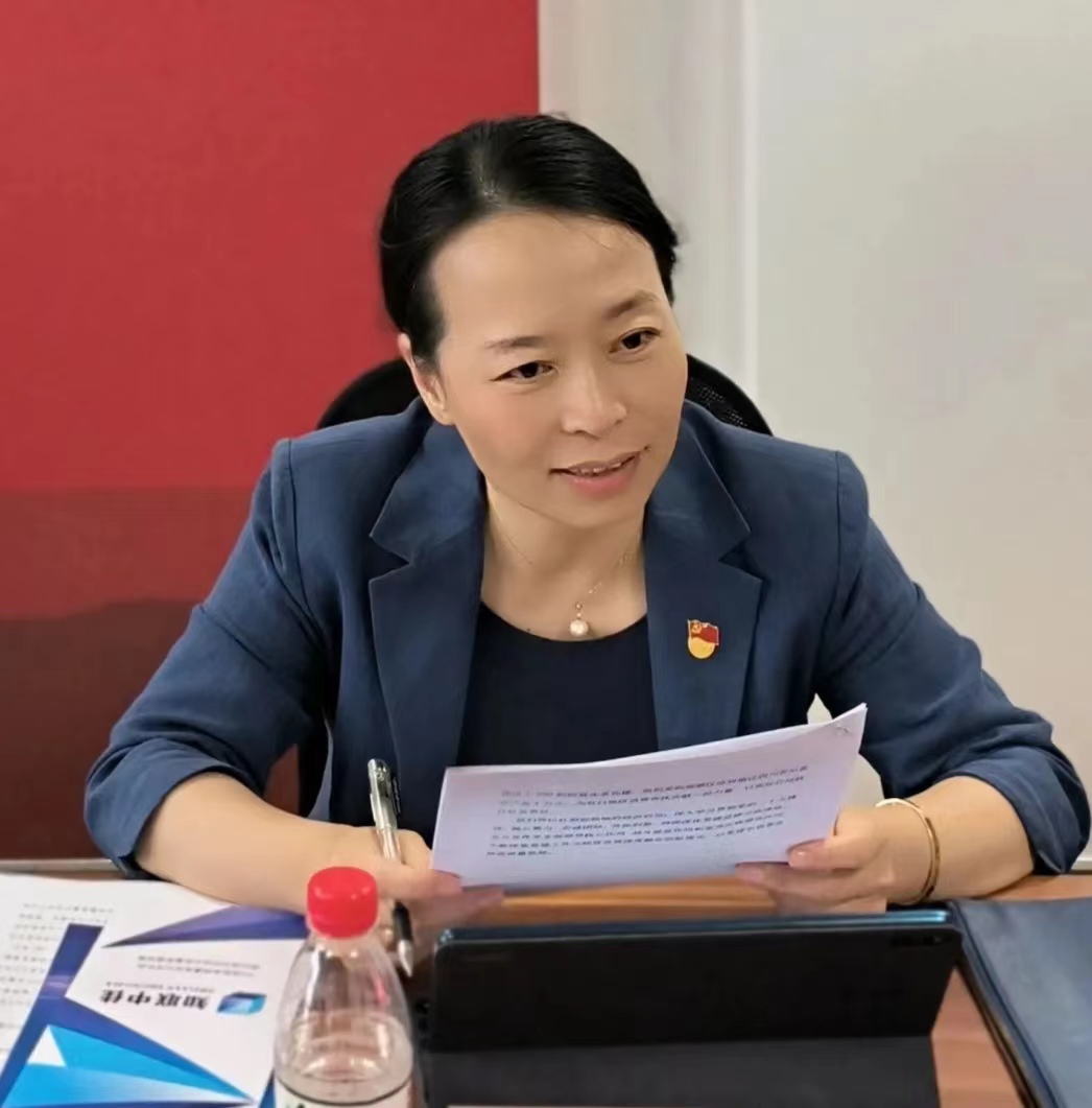 赵雅玲个人换.jpg